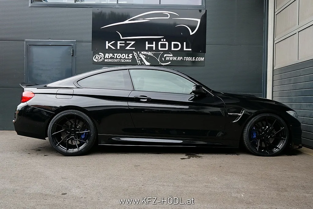 BMW M4 M-DKG Coupe Aut. Image 5