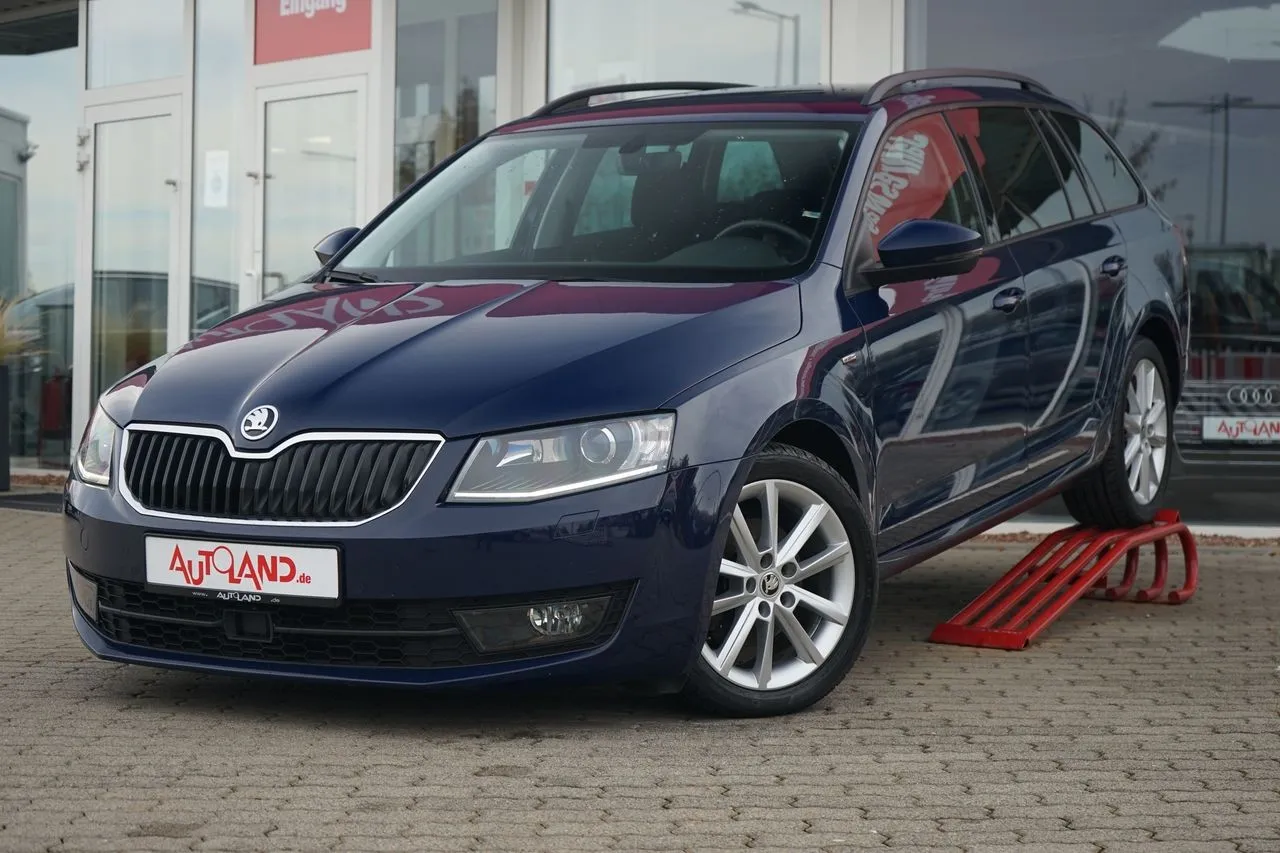 Skoda Octavia Combi 2.0 TDI Joy...  Image 1