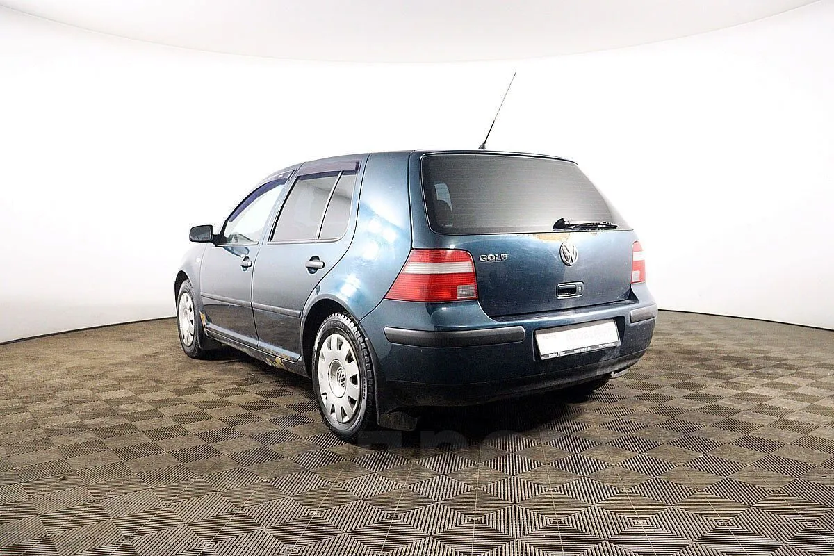 Volkswagen Golf Image 7